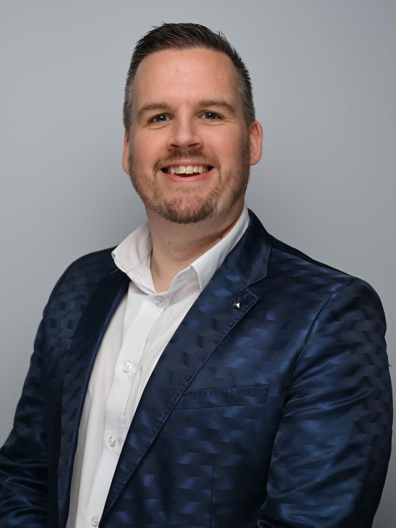 Meet Simon Howard